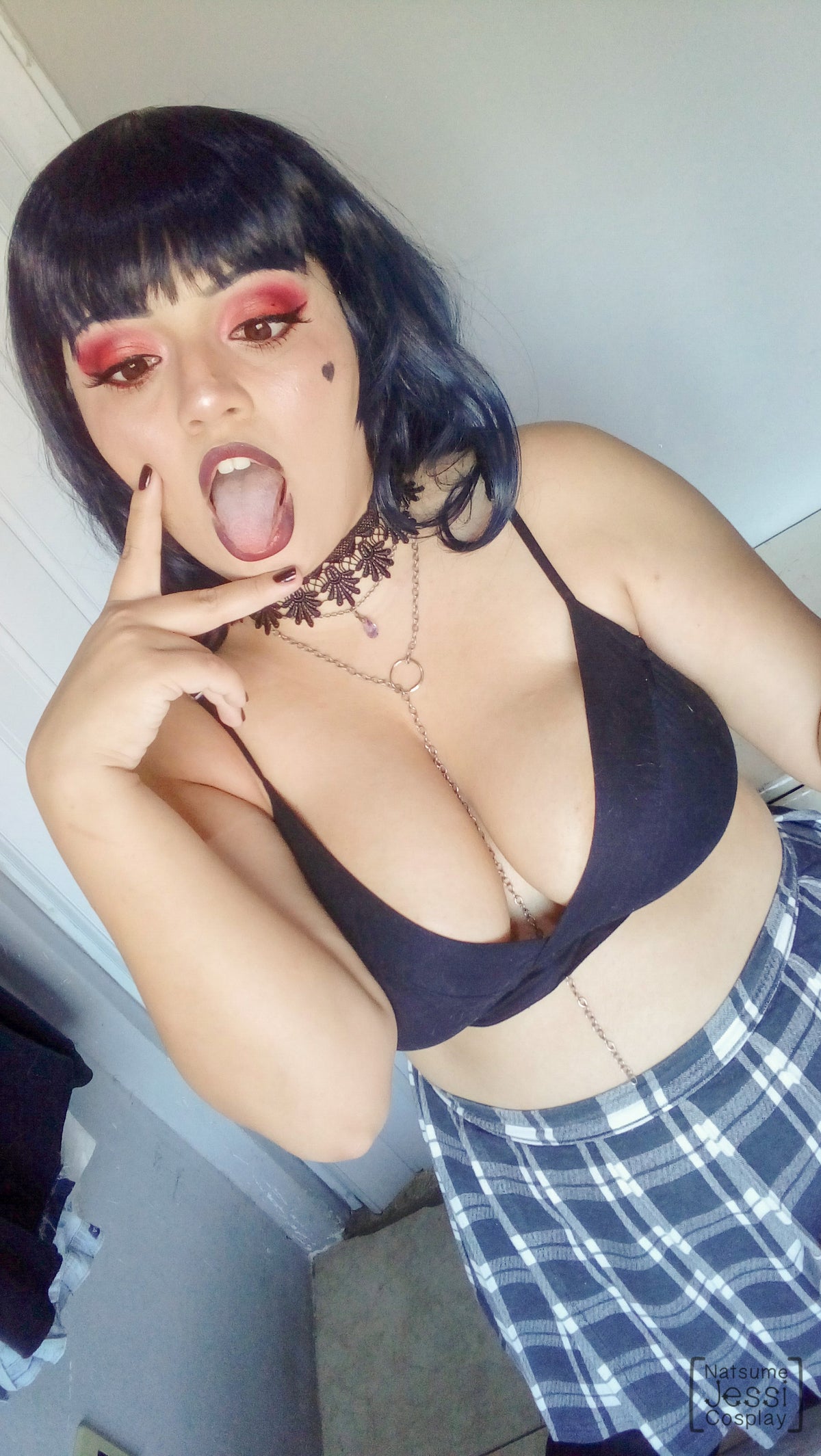 E-girl...friend selfie set